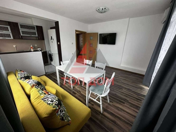 Дава се под наем Четиристаен апартамент в Варна, Гръцка махала - 120 кв.м за 1020 € - Снимка #1