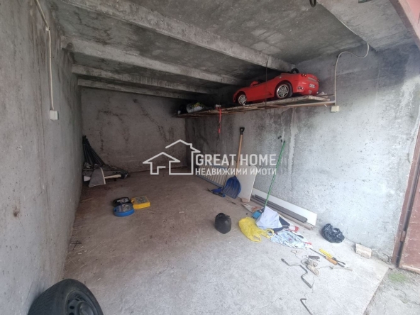 Гараж / Паркомясто в Търговище, Боровец - 18 кв.м за 907 €/кв.м - Снимка #1