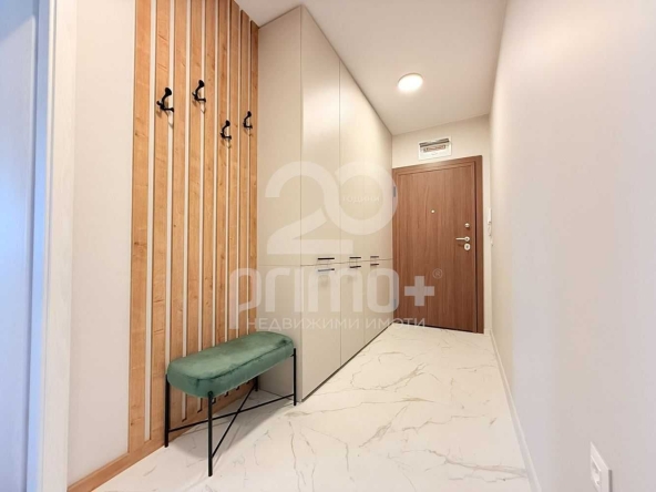 Дава се под наем Тристаен апартамент в София, Витоша - 120 кв.м за 1000 € - Снимка #1