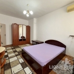 Дава се под наем Двустаен апартамент в Варна, Център - 42 кв.м за 433.5 € - Снимка #1