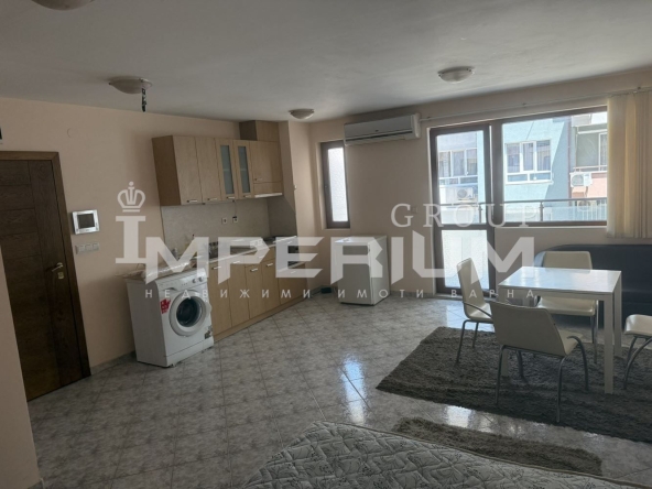 Дава се под наем Едностаен апартамент в Варна, Център - 50 кв.м за 382.5 € - Снимка #1