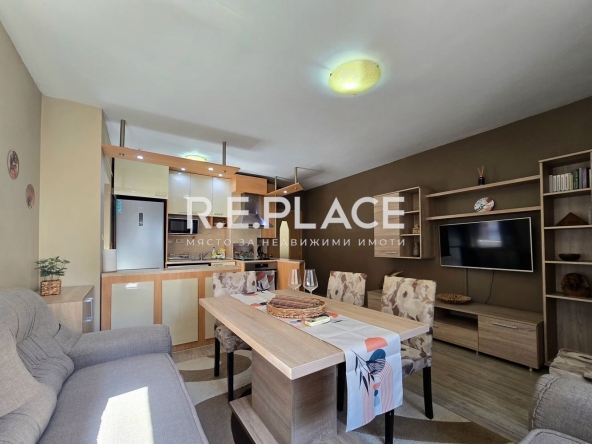 Дава се под наем Двустаен апартамент в Варна, Център - 60 кв.м за 562 € - Снимка #1