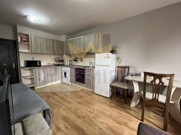 Дава се под наем Двустаен апартамент в Варна, Автогара - 50 кв.м за 382.5 € - Снимка #1