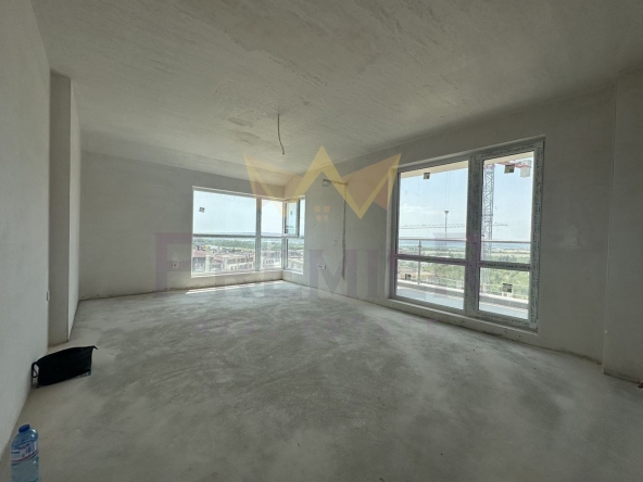 Тристаен апартамент в Варна, Владислав Варненчик - 94 кв.м за 1788 €/кв.м - Снимка #1