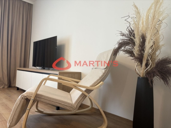 Дава се под наем Двустаен апартамент в София, Витоша - 65 кв.м за 750 € - Снимка #1