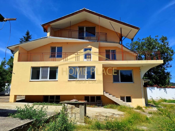 Къща в с. Слънчево, Област Варна - 596 кв.м за 361 €/кв.м - Снимка #1