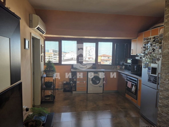 Тристаен апартамент в Стара Загора, Била - 66 кв.м за 1743 €/кв.м - Снимка #1