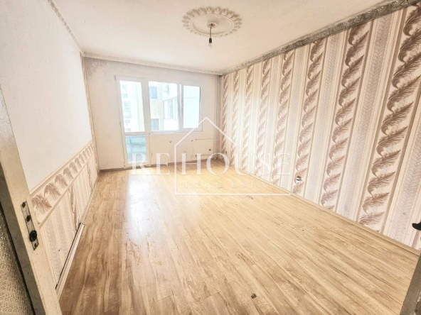 Тристаен апартамент в Варна, Младост 1 - 65 кв.м за 1739 €/кв.м - Снимка #1