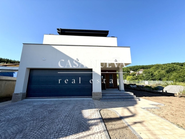 Къща в Перник, Изток - 478 кв.м за 940 €/кв.м - Снимка #1