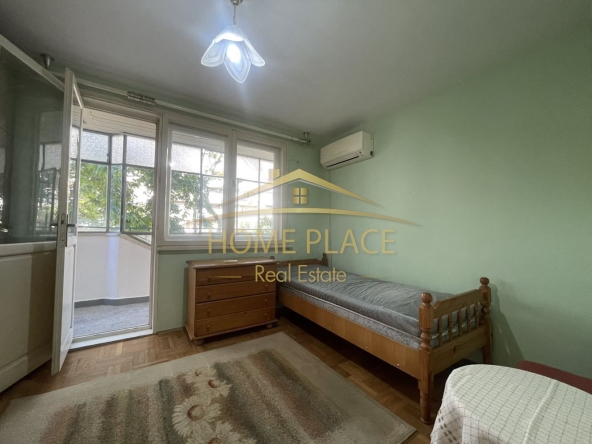 Дава се под наем Двустаен апартамент в Варна, Левски - 30 кв.м за 306 € - Снимка #1