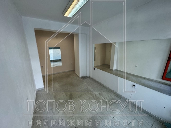 Дава се под наем Офис в Пловдив, Център - 30 кв.м за 200 € - Снимка #1