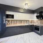 Дава се под наем Двустаен апартамент в Варна, м-т Пчелина - 60 кв.м за 561 € - Снимка #1