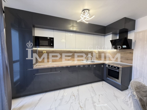 Дава се под наем Двустаен апартамент в Варна, м-т Пчелина - 60 кв.м за 561 € - Снимка #1