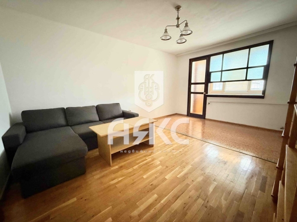 Дава се под наем Тристаен апартамент в София, Връбница 2 - 70 кв.м за 550 € - Снимка #1