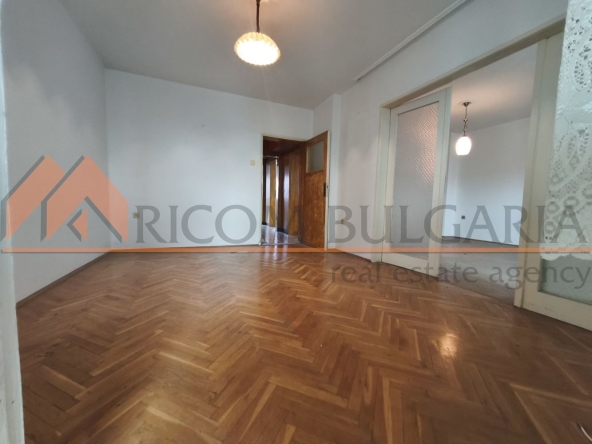 Четиристаен апартамент в Варна, ВИНС - 120 кв.м за 2667 €/кв.м - Снимка #1