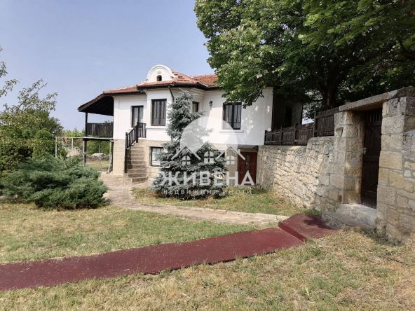 Къща в с. Добрина, Област Варна - 110 кв.м за 1000 €/кв.м - Снимка #1
