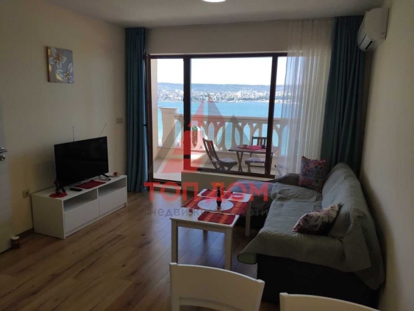 Дава се под наем Тристаен апартамент в Варна, Аспарухово - 113 кв.м за 930 € - Снимка #1