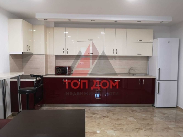 Дава се под наем Тристаен апартамент в Варна, Окръжна болница - 75 кв.м за 612 € - Снимка #1