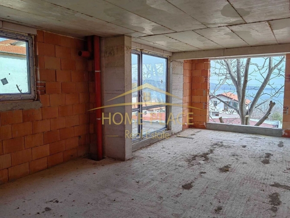 Двустаен апартамент в Варна, Галата - 99 кв.м за 1364 €/кв.м - Снимка #1