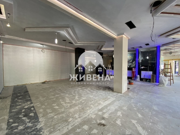 Дава се под наем Магазин в Варна, Лятно кино Тракия - 450 кв.м за 3068 € - Снимка #1