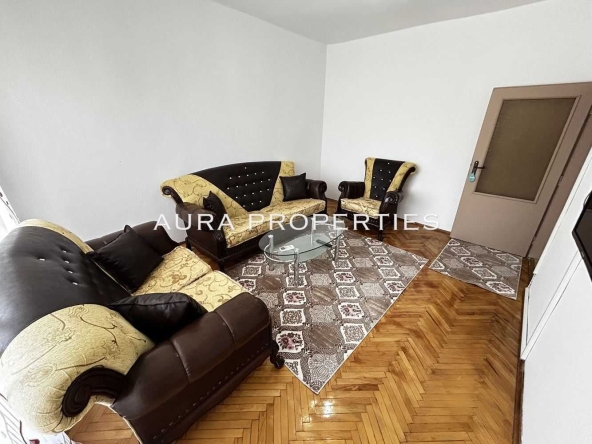 Дава се под наем Двустаен апартамент в Разград, Център - 65 кв.м за 408 € - Снимка #1