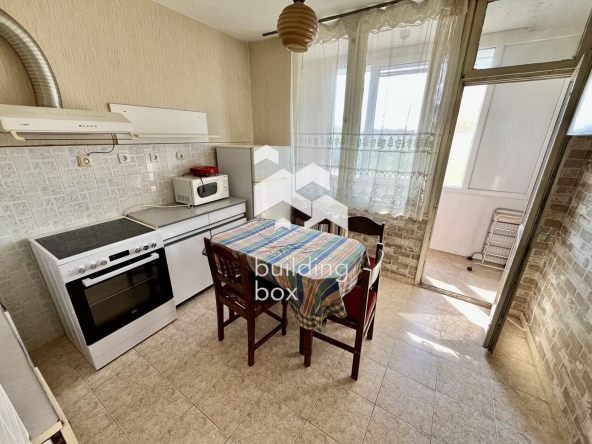 Дава се под наем Тристаен апартамент в София, Дружба 1 - 82 кв.м за 573 € - Снимка #1
