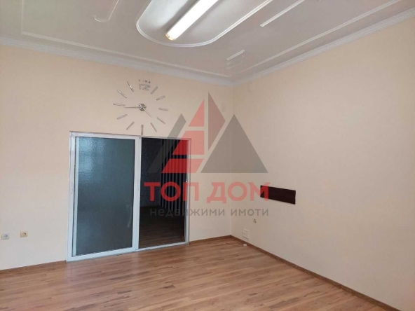 Дава се под наем Магазин в Варна, Център - 75 кв.м за 650 € - Снимка #1