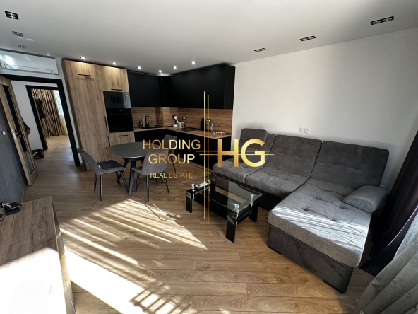 Двустаен апартамент в к.к. Св.Св. Константин и Елена - 67 кв.м за 2986 €/кв.м - Снимка #1