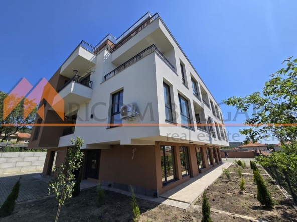 Двустаен апартамент в Варна, Виница - 72 кв.м за 1806 €/кв.м - Снимка #1