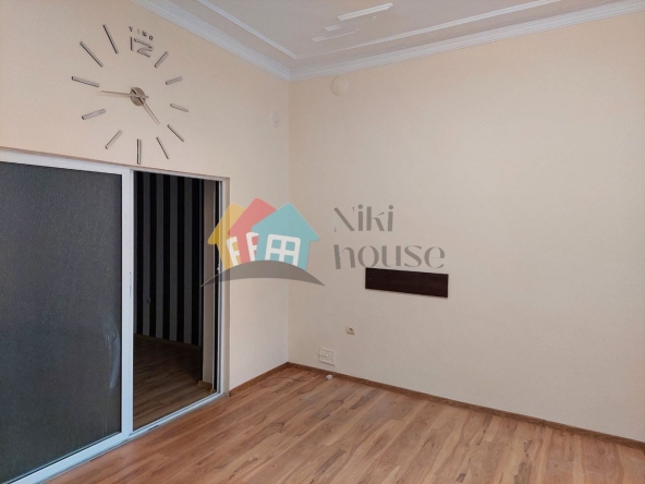 Дава се под наем Офис в Варна, Център - 75 кв.м за 650 € - Снимка #1