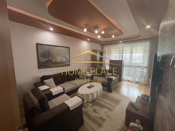 Дава се под наем Тристаен апартамент в Варна, Трошево - 105 кв.м за 714 € - Снимка #1