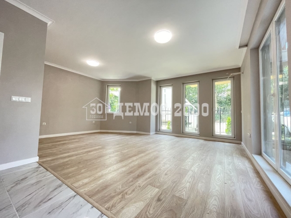 Едностаен апартамент в к.к. Св.Св. Константин и Елена - 62 кв.м за 2380 €/кв.м - Снимка #1