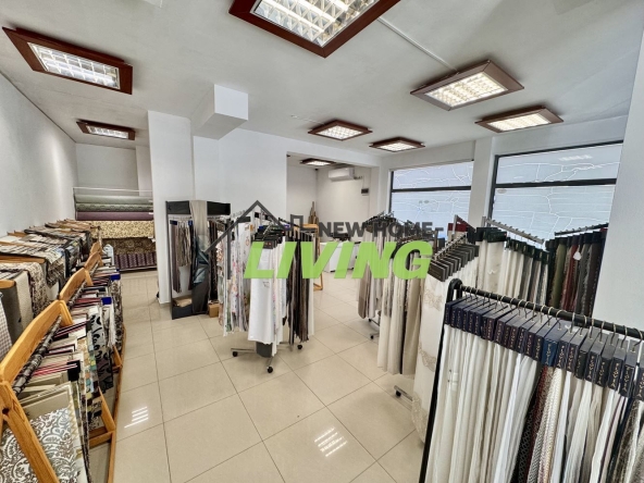 Магазин в Пловдив, Христо Смирненски - 127 кв.м за 1457 €/кв.м - Снимка #1