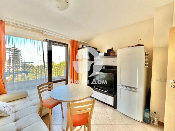 Двустаен апартамент в к.к. Слънчев бряг - 49 кв.м за 1531 €/кв.м - Снимка #1