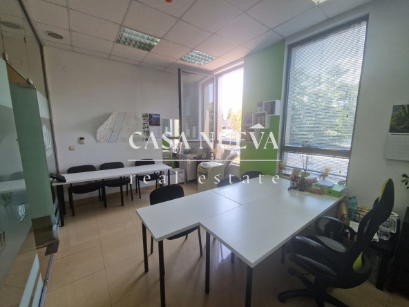Магазин в София, Младост 1А - 26 кв.м за 1916 €/кв.м - Снимка #1