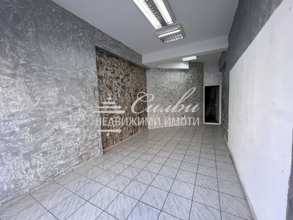 Дава се под наем Магазин в Търговище, Вароша - 27 кв.м за 178.5 € - Снимка #1