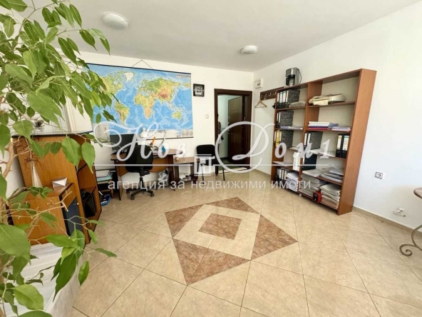 Офис в Пловдив, Център - 29 кв.м за 1828 €/кв.м - Снимка #1
