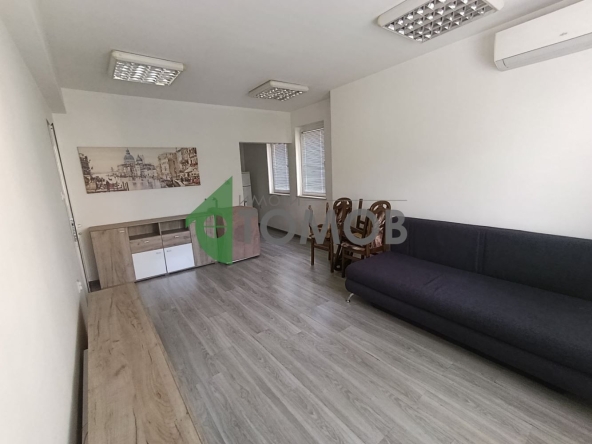 Дава се под наем Офис в Стара Загора, ОРБ - 64 кв.м за 306 € - Снимка #1