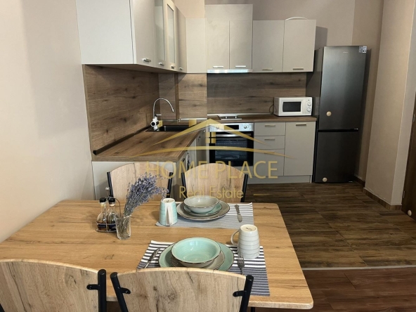 Дава се под наем Тристаен апартамент в Варна, Завод Дружба - 65 кв.м за 561 € - Снимка #1