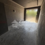 Дава се под наем Гараж / Паркомясто в Шумен, Тракия - 20 кв.м за 153 € - Снимка #1