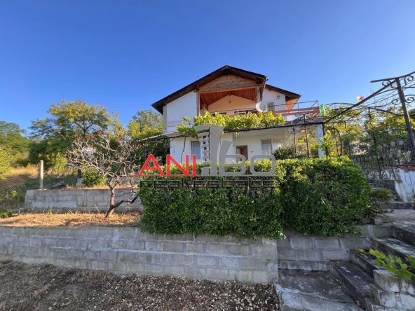 Къща в Варна, м-т Прибой - 100 кв.м за 2700 €/кв.м - Снимка #1