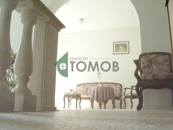 Ателие в Стара Загора, Център - 117 кв.м за 1582 €/кв.м - Снимка #1