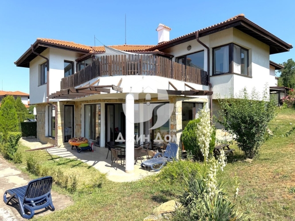 Къща в с. Кошарица, Област Бургас - 225 кв.м за 796 €/кв.м - Снимка #1