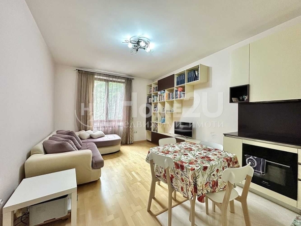 Тристаен апартамент в София, Център - 73 кв.м за 4384 €/кв.м - Снимка #1