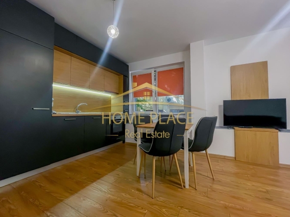 Дава се под наем Двустаен апартамент в Варна, Център - 60 кв.м за 612 € - Снимка #1