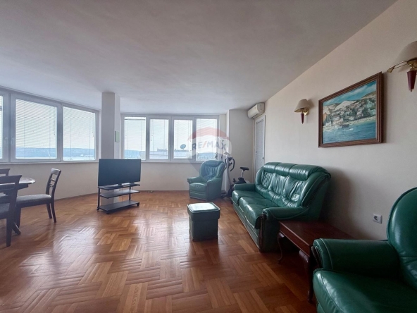 Дава се под наем Двустаен апартамент в Варна, Генералите - 70 кв.м за 500 € - Снимка #1