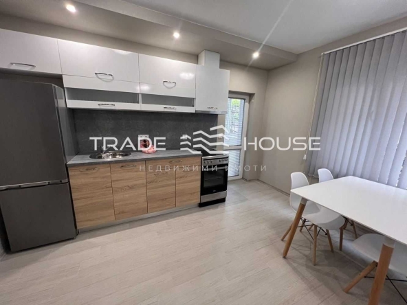 Дава се под наем Тристаен апартамент в Пловдив, Кючук Париж - 97 кв.м за 450 € - Снимка #1