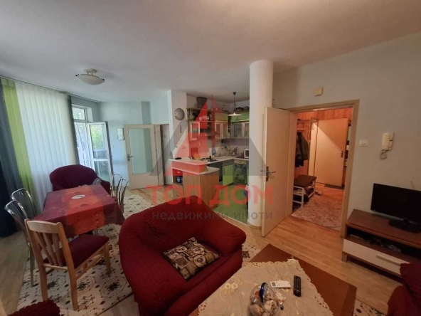 Дава се под наем Тристаен апартамент в Варна, Бизнес хотел - 88 кв.м за 750 € - Снимка #1