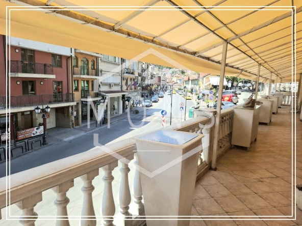 Заведение в Велико Търново, Център - 107 кв.м за 1215 €/кв.м - Снимка #1