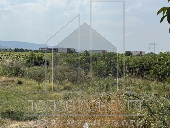 Парцел в Пловдив, Индустриална зона - Юг - 20750 кв.м за 74 €/кв.м - Снимка #1